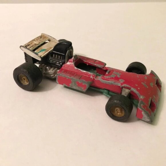 Vintage Corgi Whizzwheels Surtees TS 9B F1 Diecast Race Car Great  Britain - Picture 4 of 7